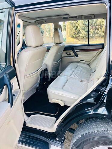 Mitsubishi Pajero 2007, 130,000 km - 3.0 l - Bakı