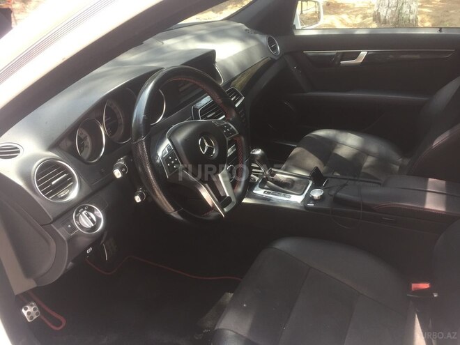 Mercedes C 300 2013, 86,000 km - 3.0 l - Sumqayıt