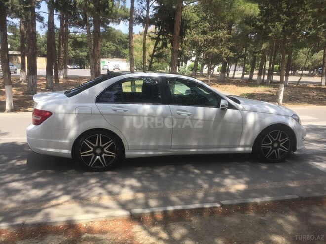 Mercedes C 300 2013, 86,000 km - 3.0 l - Sumqayıt