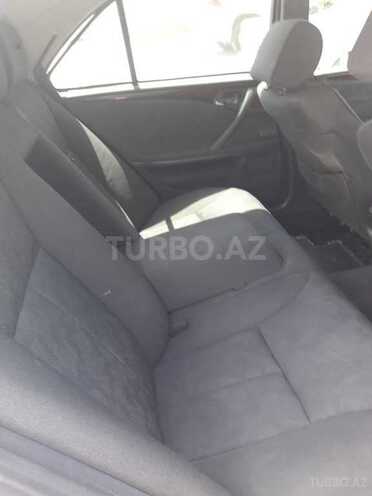 Mercedes E 240 2000, 235,480 km - 2.4 l - Bakı