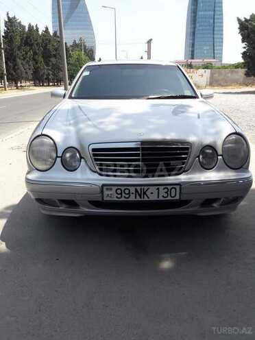 Mercedes E 240 2000, 235,480 km - 2.4 l - Bakı