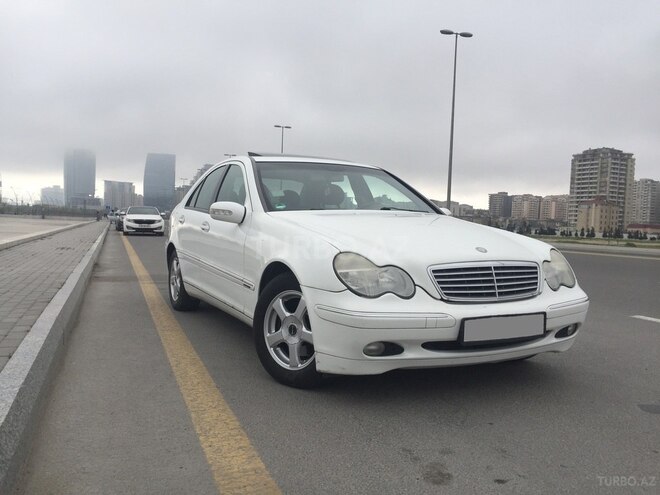 Mercedes C 180 2001, 237,000 km - 2.0 l - Bakı