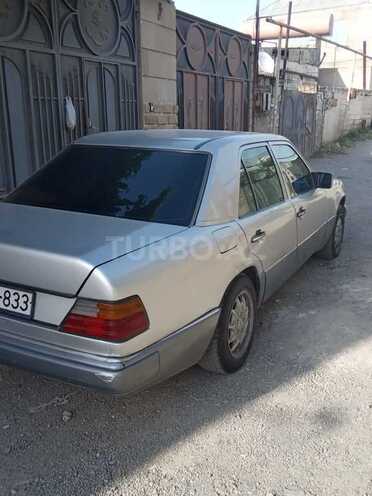 Mercedes E 200 1993, 182,030 km - 2.0 л - Bakı