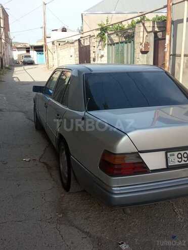 Mercedes E 200 1993, 182,030 km - 2.0 л - Bakı