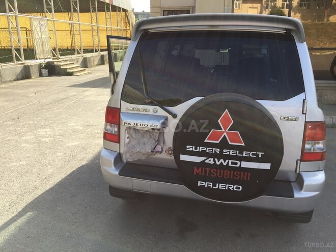 Mitsubishi Pajero io 2001, 149,000 km - 2.0 л - Bakı