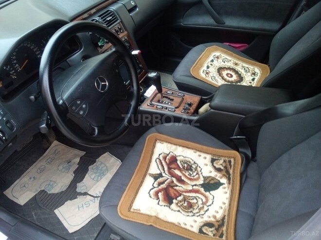 Mercedes E 220 2001, 339,000 km - 0.2 л - Bakı