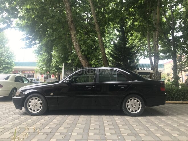 Mercedes C 180 1997, 350,000 km - 1.8 л - Yevlax