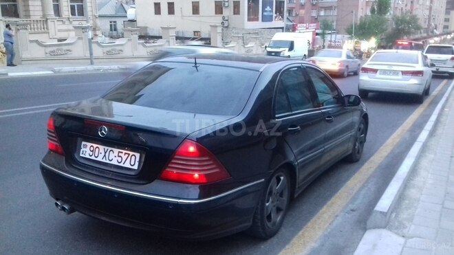 Mercedes C 320 2001, 260,000 km - 3.2 l - Bakı