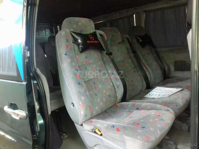 Mercedes Vito 2001, 538,500 km - 2.2 л - Yevlax