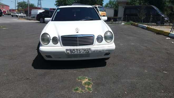 Mercedes E 220 1998, 413,000 km - 2.2 l - Bakı