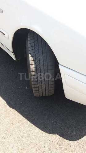 Mercedes E 220 1998, 413,000 km - 2.2 l - Bakı