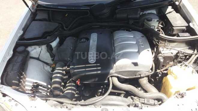 Mercedes E 220 1998, 413,000 km - 2.2 l - Bakı