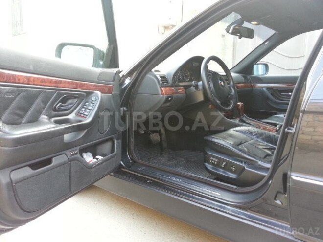 BMW 740 2000, 330,000 km - 4.0 l - Bakı