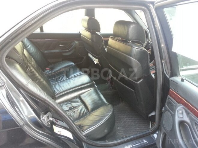 BMW 740 2000, 330,000 km - 4.0 l - Bakı
