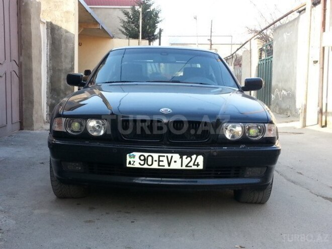 BMW 740 2000, 330,000 km - 4.0 l - Bakı
