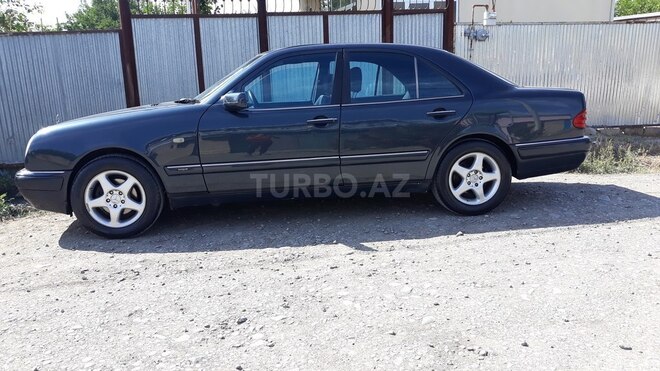 Mercedes E 200 1996, 159,642 km - 2.0 l - Bərdə