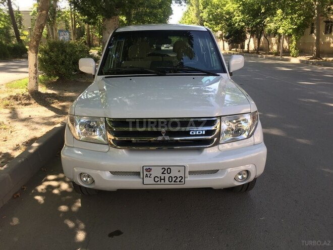 Mitsubishi Pajero io 2001, 115,878 km - 2.0 l - Mingəçevir