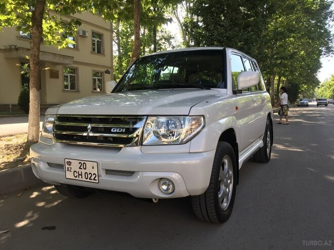 Mitsubishi Pajero io 2001, 115,878 km - 2.0 l - Mingəçevir