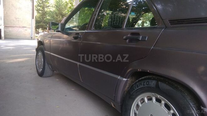 Mercedes 190 1991, 260,000 km - 2.0 l - Mingəçevir