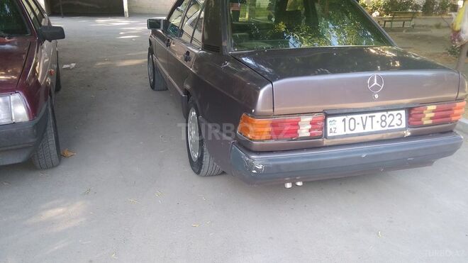 Mercedes 190 1991, 260,000 km - 2.0 l - Mingəçevir