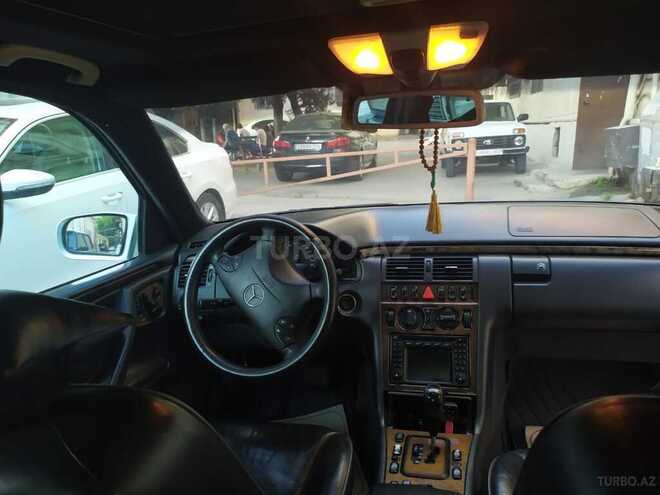 Mercedes E 320 2001, 337,545 km - 3.2 l - Bakı