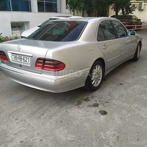 Mercedes E 320 2001, 337,545 km - 3.2 l - Bakı