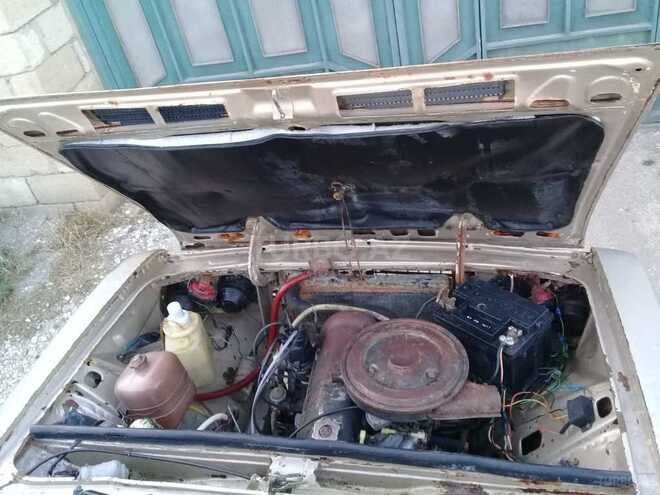 LADA (VAZ) 2106 1980, 296,000 km - 1.5 л - Salyan