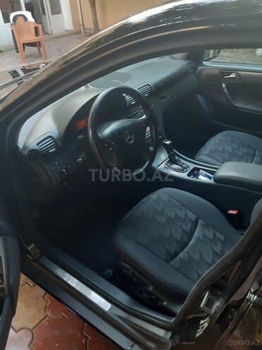 Mercedes C 200 2001, 246,000 km - 2.0 l - Bakı