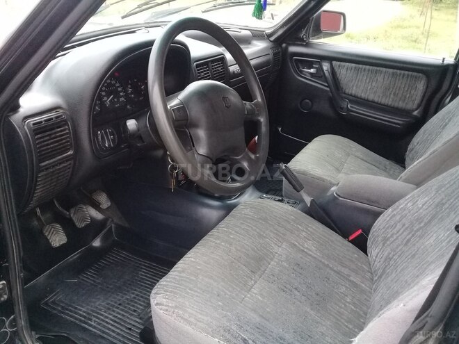 GAZ 3110 2003, 213,854 km - 2.4 l - Quba