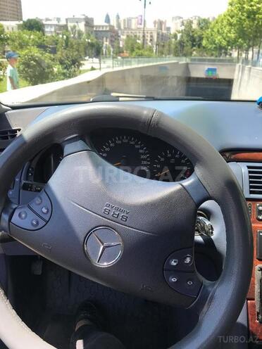 Mercedes E 240 1999, 310,000 km - 2.4 l - Bakı