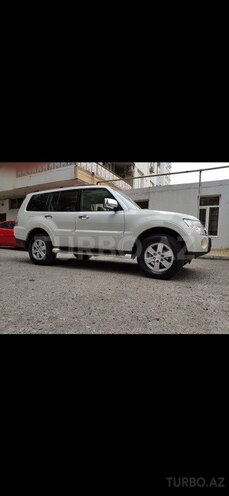 Mitsubishi Pajero 2008, 139,000 km - 3.0 l - Bakı