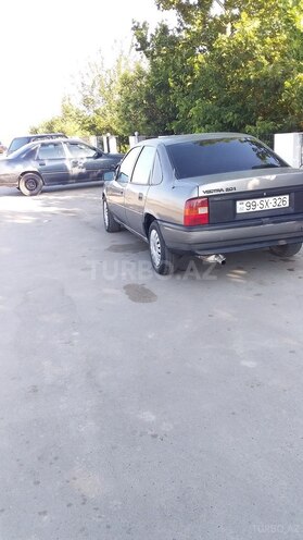 Opel Vectra 1991, 990,000 km - 2.0 l - Şirvan