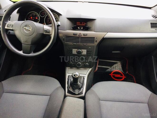 Opel Astra 2006, 195,000 km - 1.3 л - Bakı