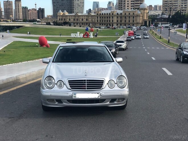 Mercedes E 240 2001, 245,000 km - 2.6 l - Bakı