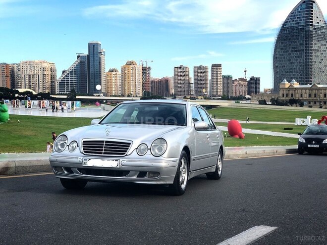 Mercedes E 240 2001, 245,000 km - 2.6 l - Bakı