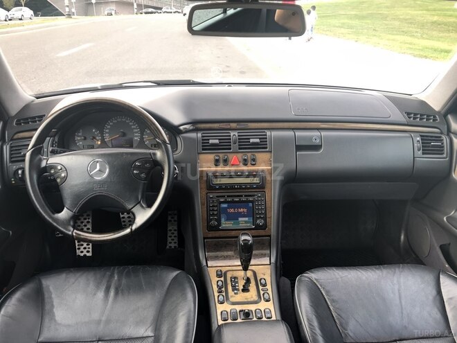Mercedes E 240 2001, 245,000 km - 2.6 l - Bakı