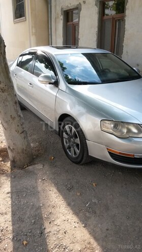 Volkswagen Passat 2005, 205,000 km - 2.0 l - Gəncə