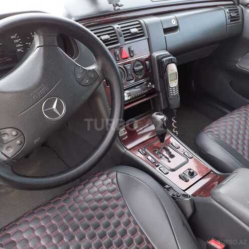 Mercedes E 220 2001, 440,000 km - 2.2 л - Bakı
