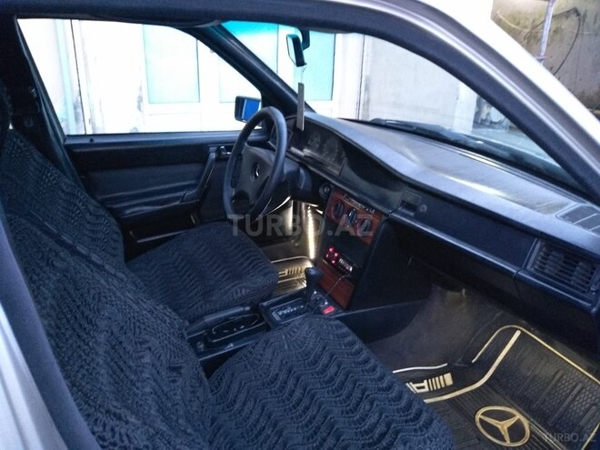 Mercedes 190 1992, 322,431 km - 2.0 l - Bakı