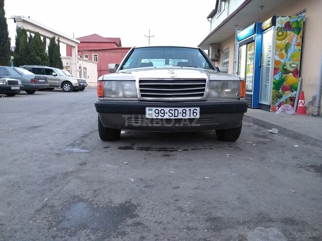 Mercedes 190 1992, 322,431 km - 2.0 l - Bakı
