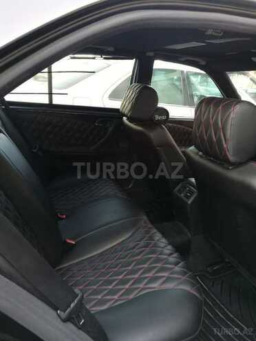Mercedes E 270 2001, 420,000 km - 2.7 l - Bakı