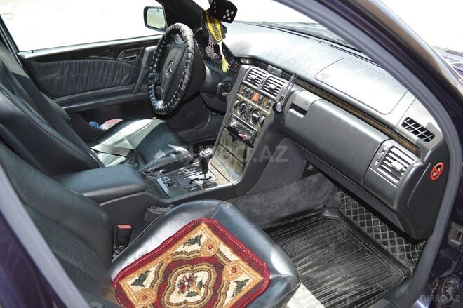 Mercedes E 240 1997, 347,000 km - 2.4 l - Balakən