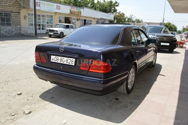 Mercedes E 240 1997, 347,000 km - 2.4 l - Balakən