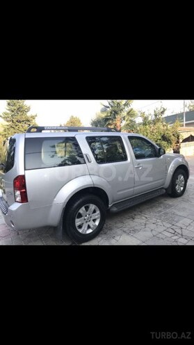 Nissan Pathfinder 2006, 122,000 km - 4.0 l - Beyləqan