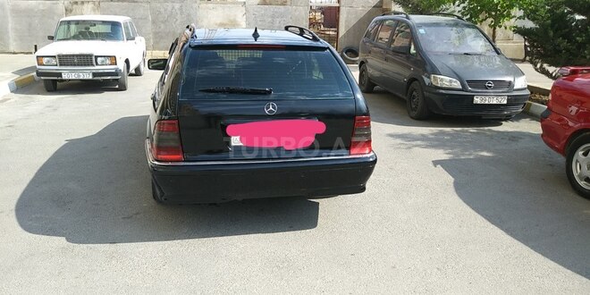 Mercedes C 220 2000, 455,000 km - 2.2 l - Bakı