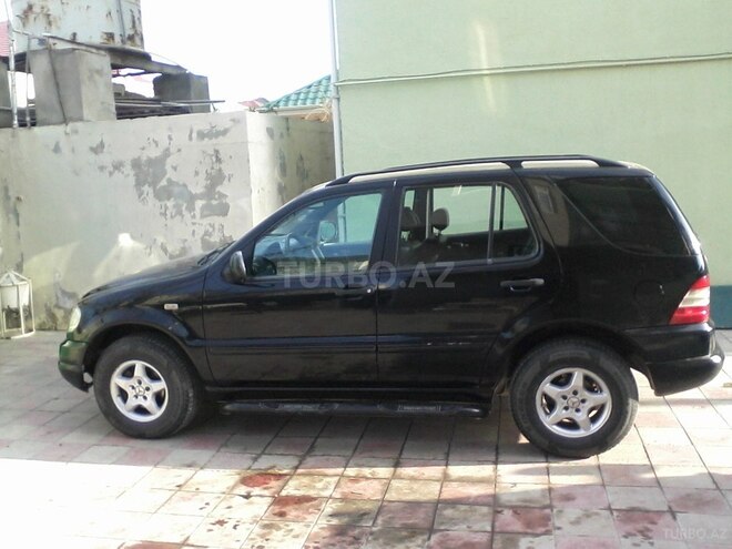 Mercedes ML 320 1998, 2,600,001 km - 0.3 l - Bakı
