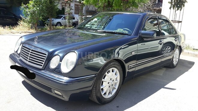 Mercedes E 260 1999, 256,666 km - 2.6 л - Bakı