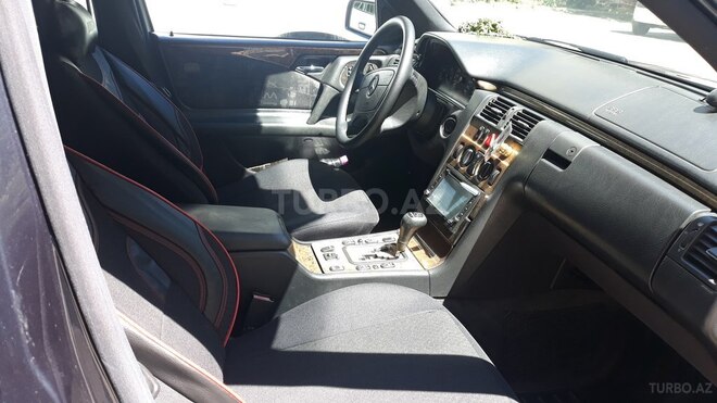 Mercedes E 260 1999, 256,666 km - 2.6 л - Bakı
