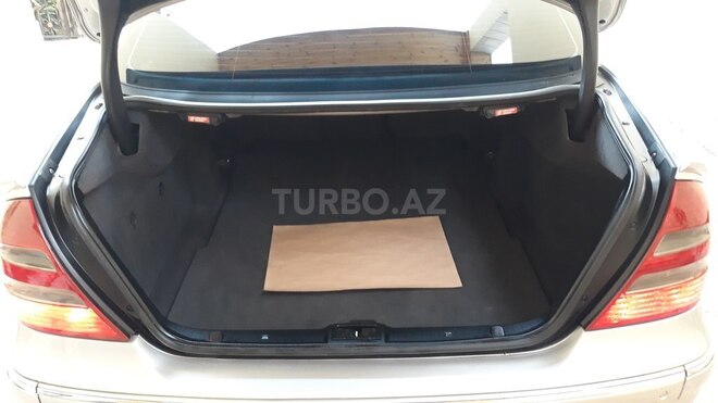 Mercedes E 240 2002, 304,201 km - 2.6 l - Gəncə