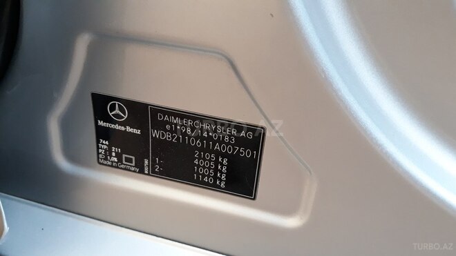 Mercedes E 240 2002, 304,201 km - 2.6 l - Gəncə